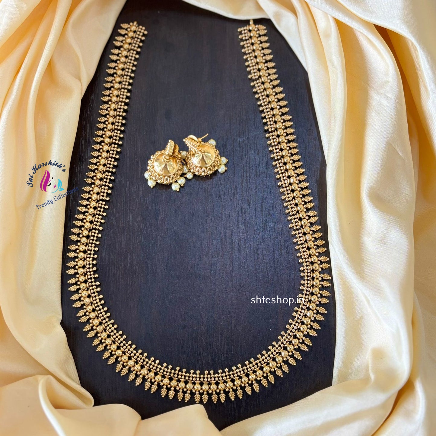 Kerala Style Matte Finish Mulla Haram Set - SHTC1060