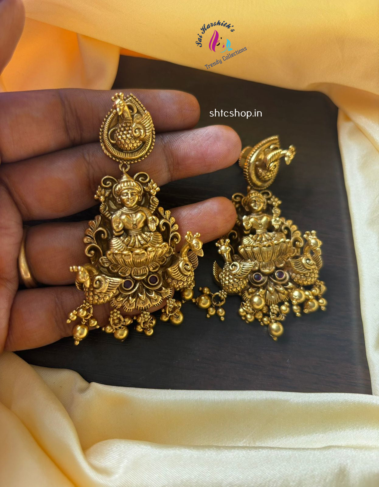 Temple Finish 3D Statement Earrings - SHTC1075 - Sai Harshith's Trendy Collections