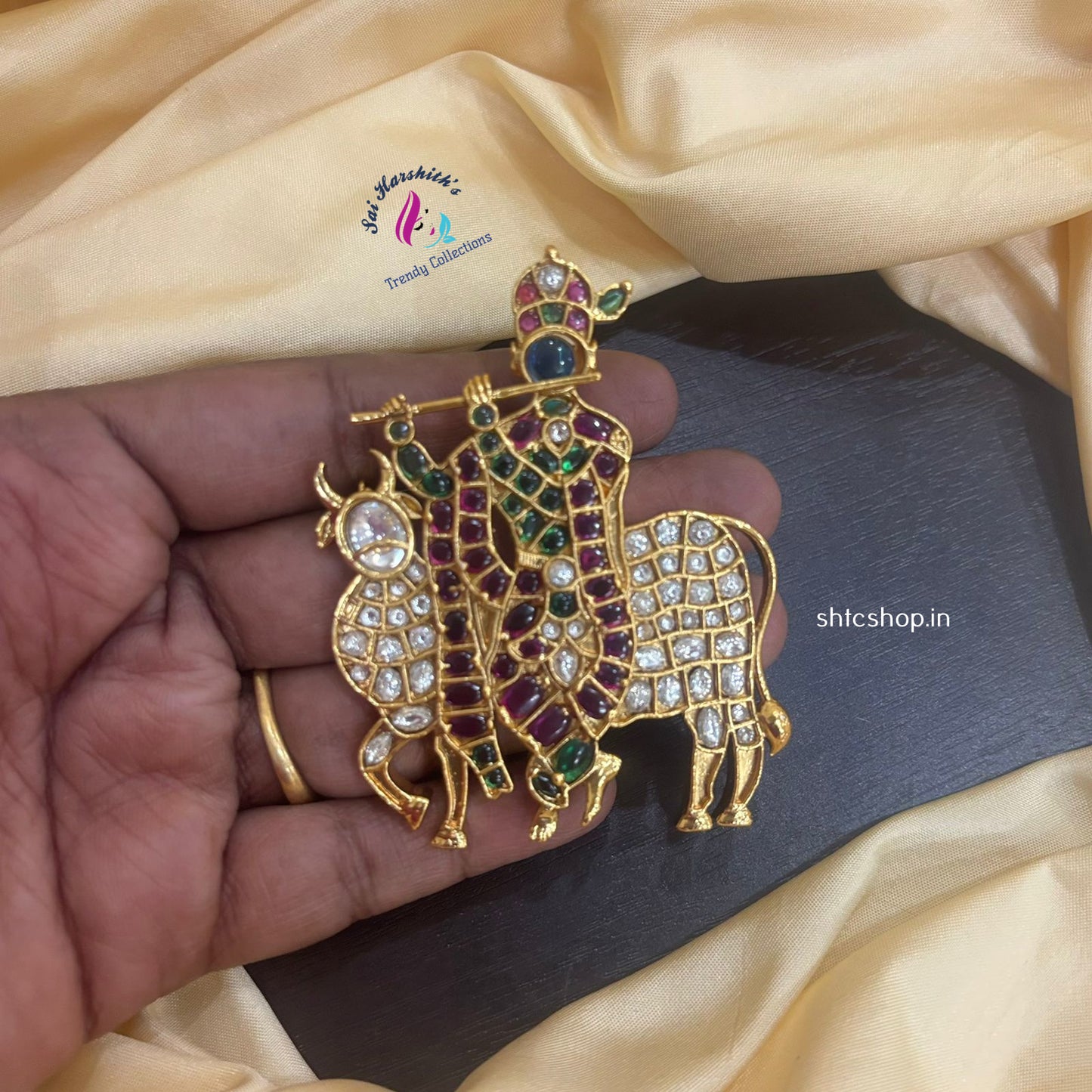 Lord Krishna Pendant with Kempu Stones - SHTC1127