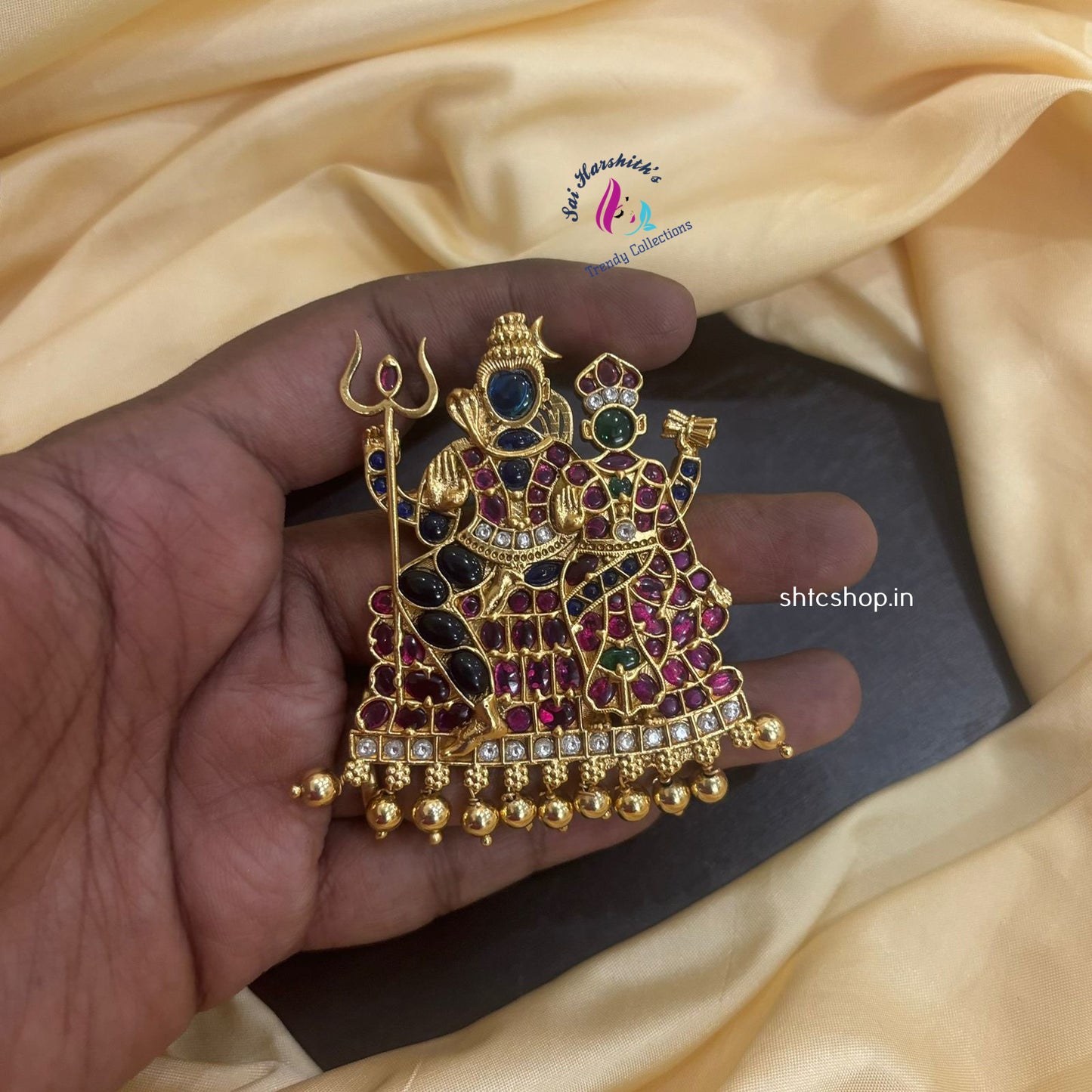 Shiv Parvathi Pendant with Kempu Stones - SHTC1182 - Sai Harshith's Trendy Collections
