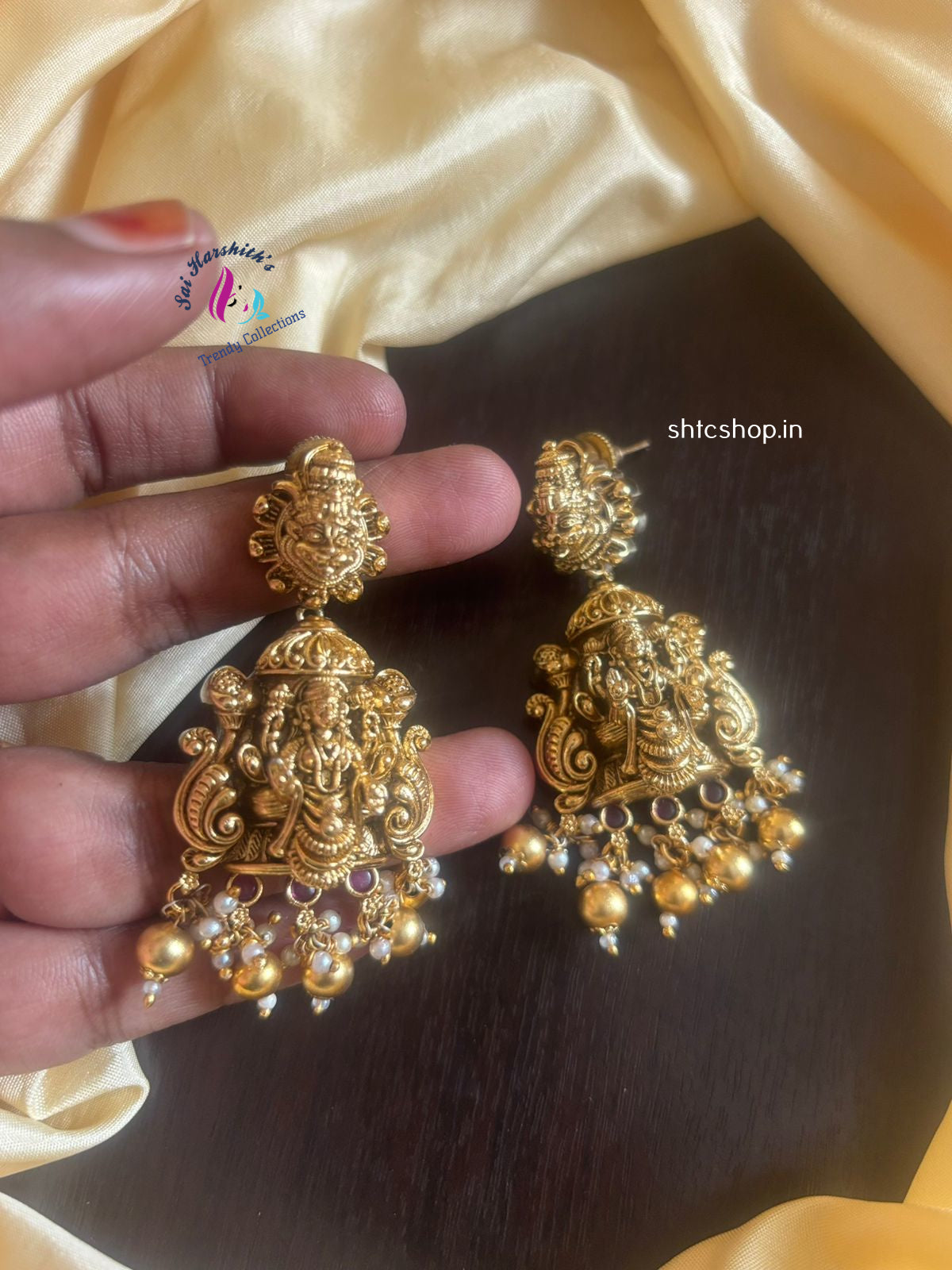 3D Design Temple Finish Statement Earrings - SHTC1154 - Sai Harshith's Trendy Collections