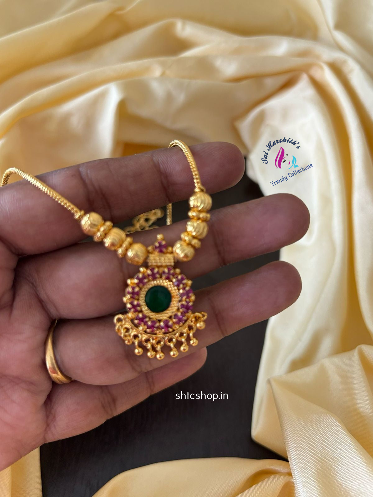 Gold Finish Palaka Necklace - SHTC1178 - Sai Harshith's Trendy Collections