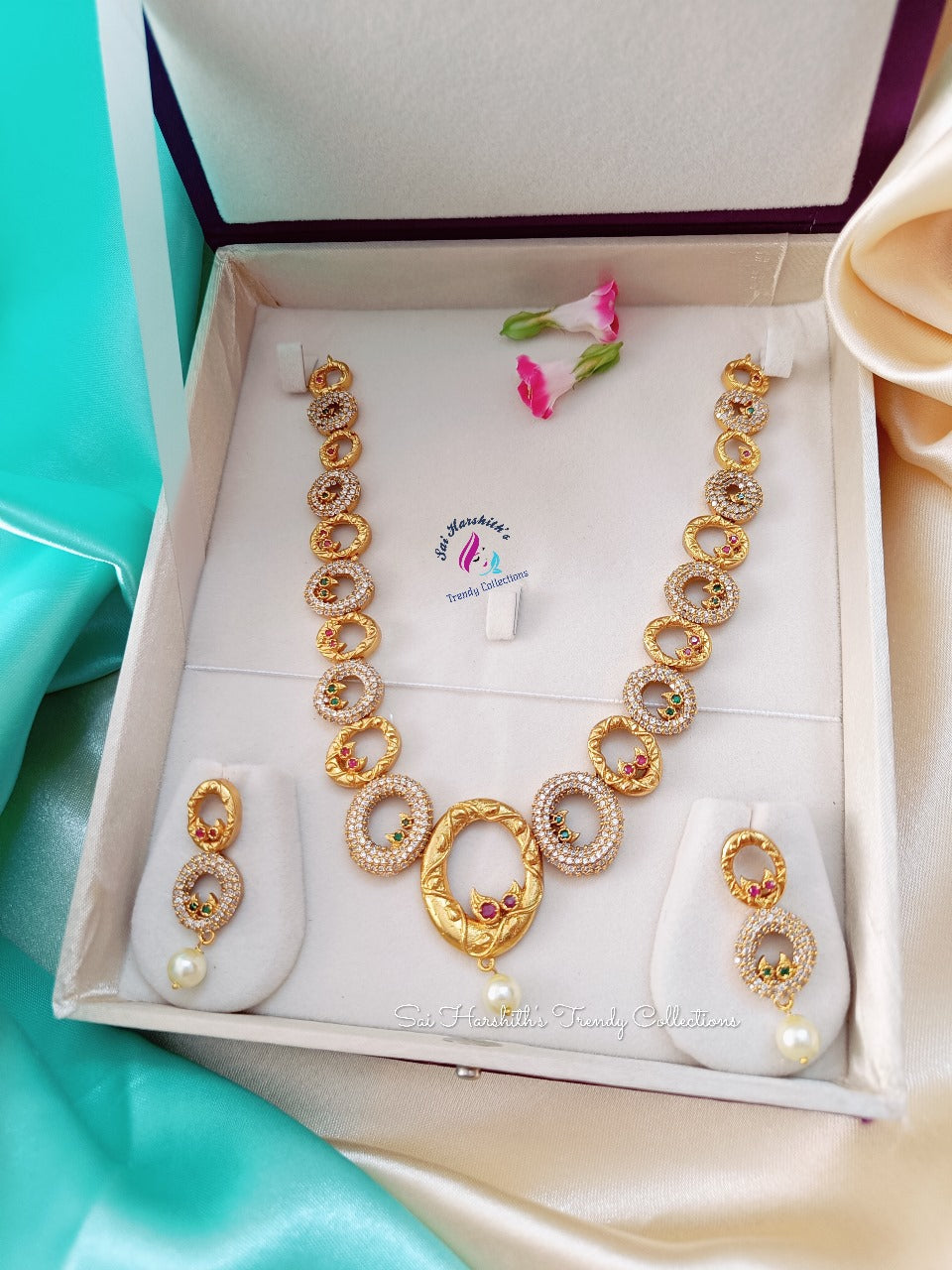 Brass Aura Dynamic Elegance Necklace - SHTC118 - Sai Harshith's Trendy Collections