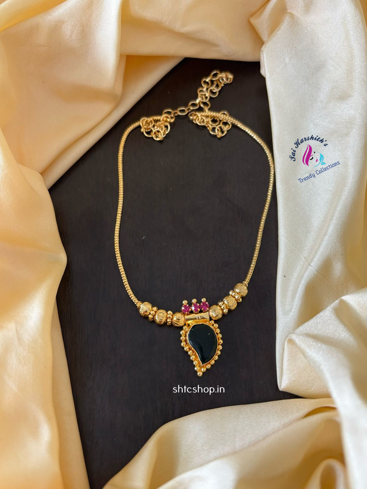 Gold Finish Mango Palaka Necklace - SHTC1180 - Sai Harshith's Trendy Collections