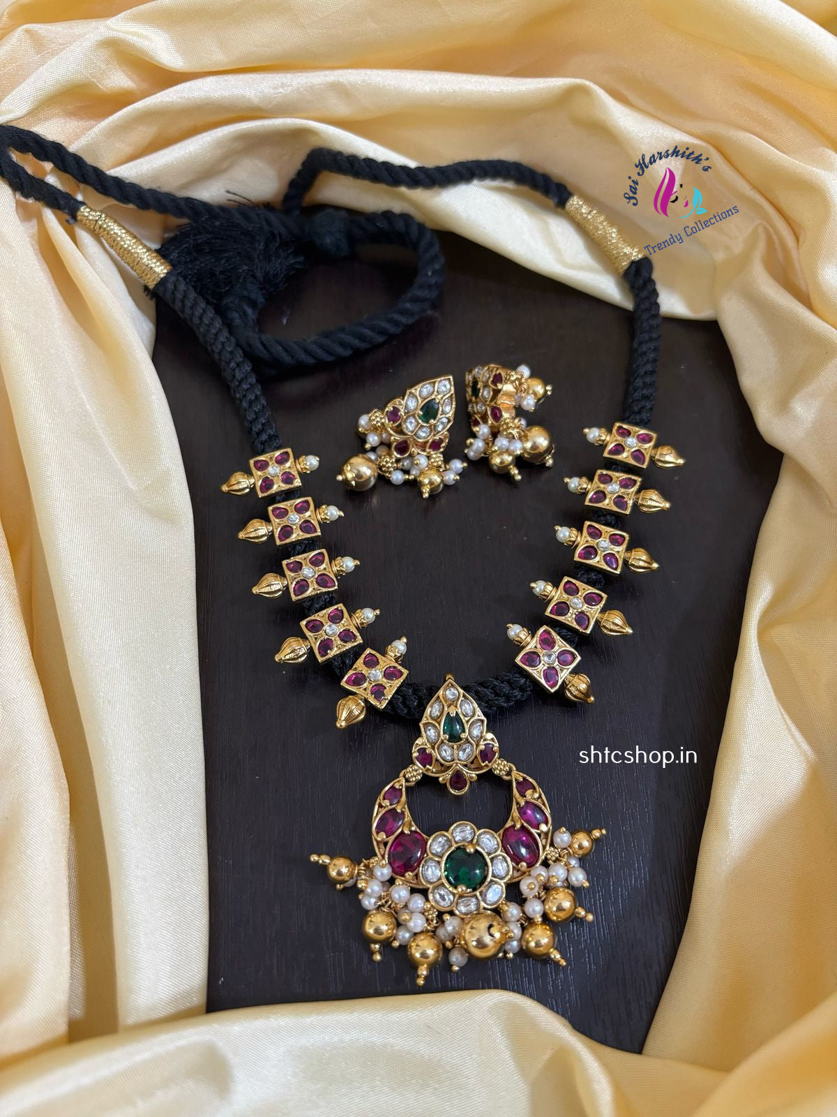 Kempu Stone Statement Necklace set with No Goddess Image - SHTC1183