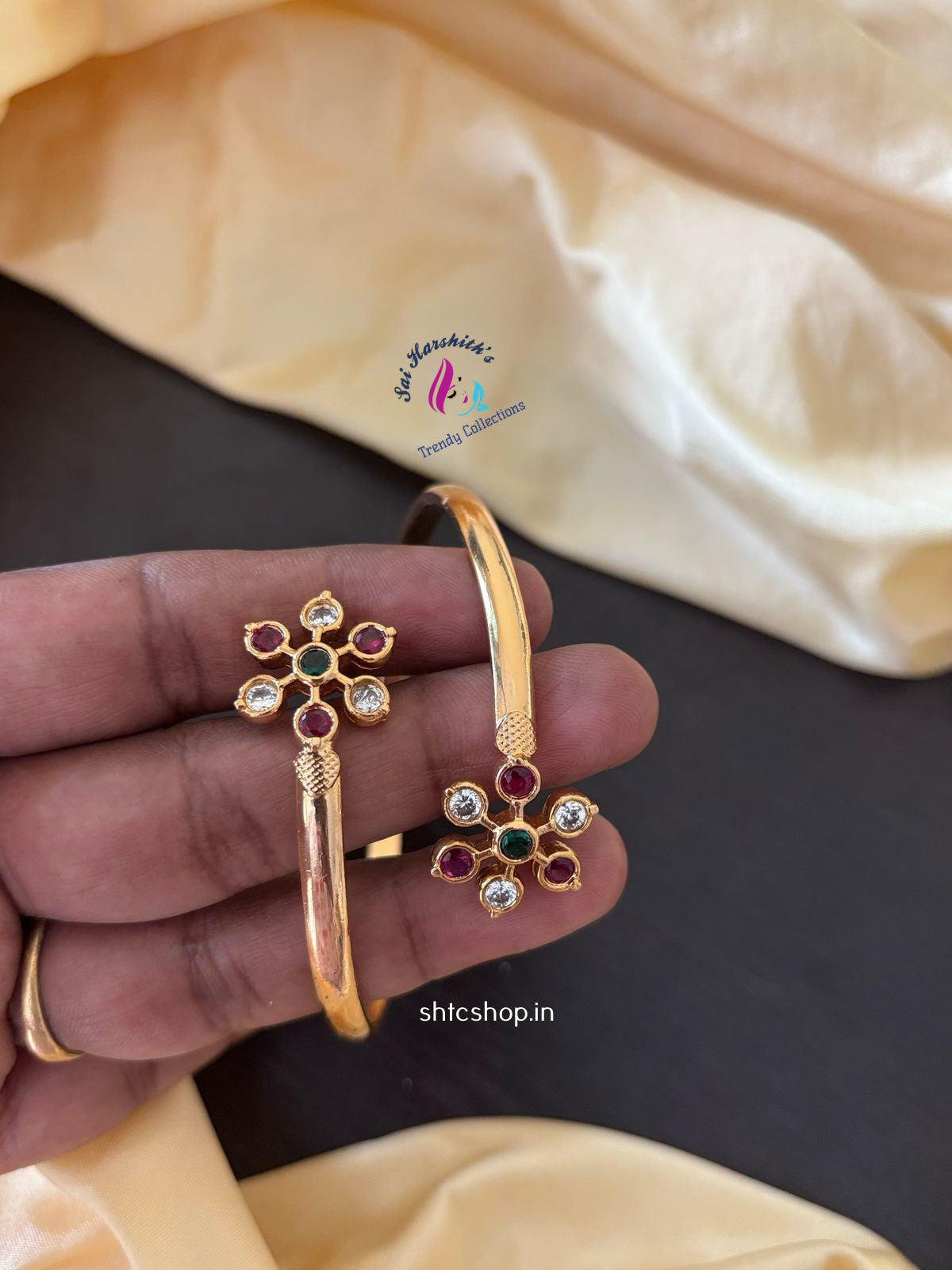 Impon / Five Metal Openable Bracelets with AD Stones - SHTC1217