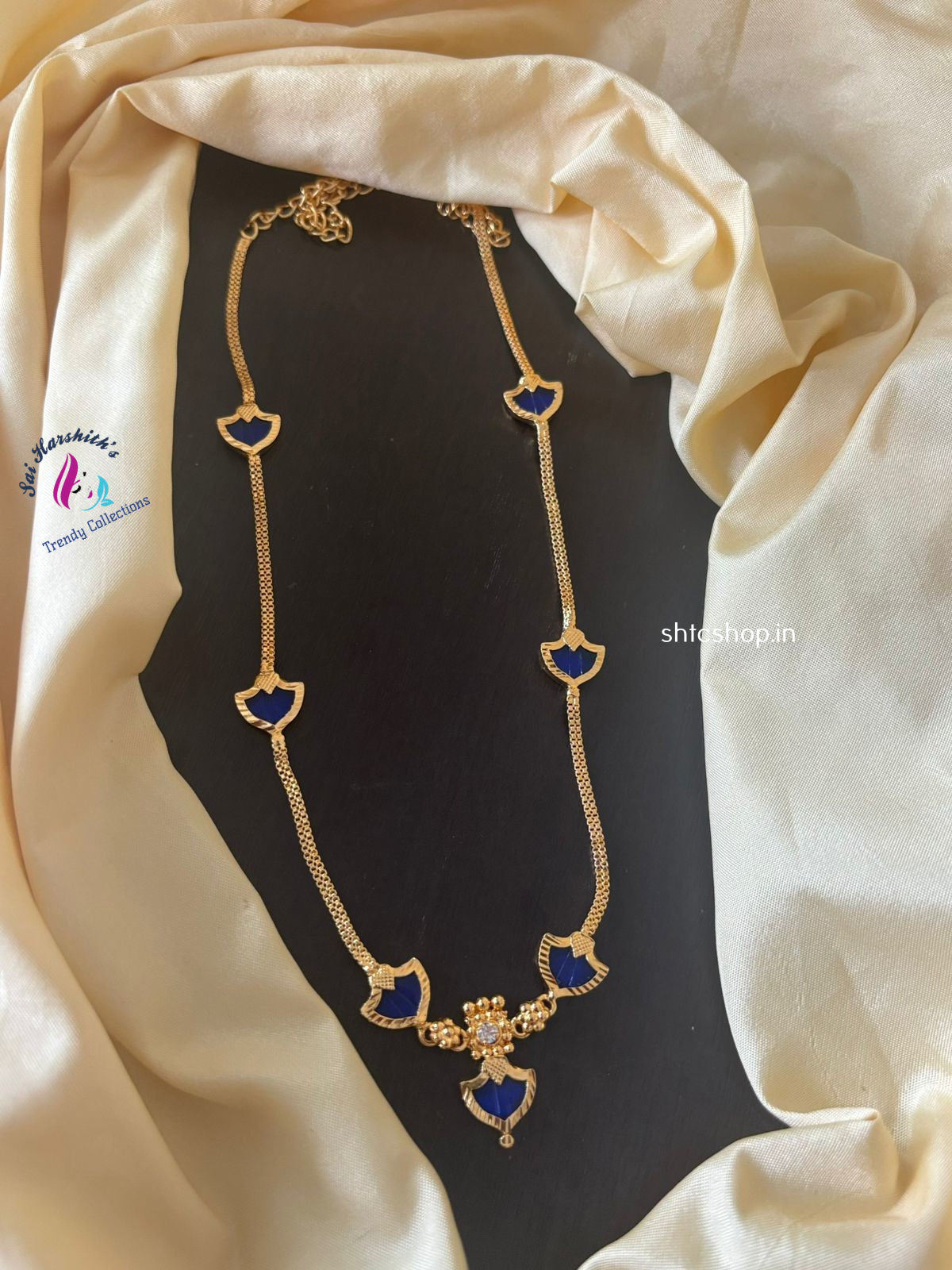 Traditional Kerala Style Palakka Mala Fusion with Trend - SHTC1247