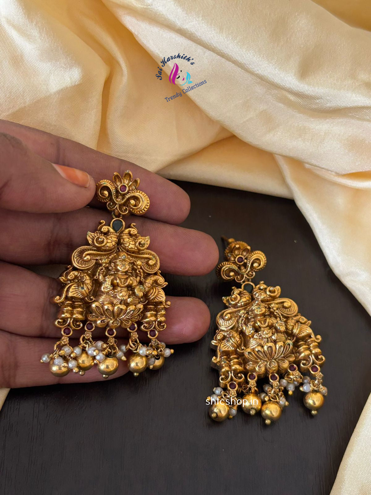 Temple Finish Earrings - SHTC1283