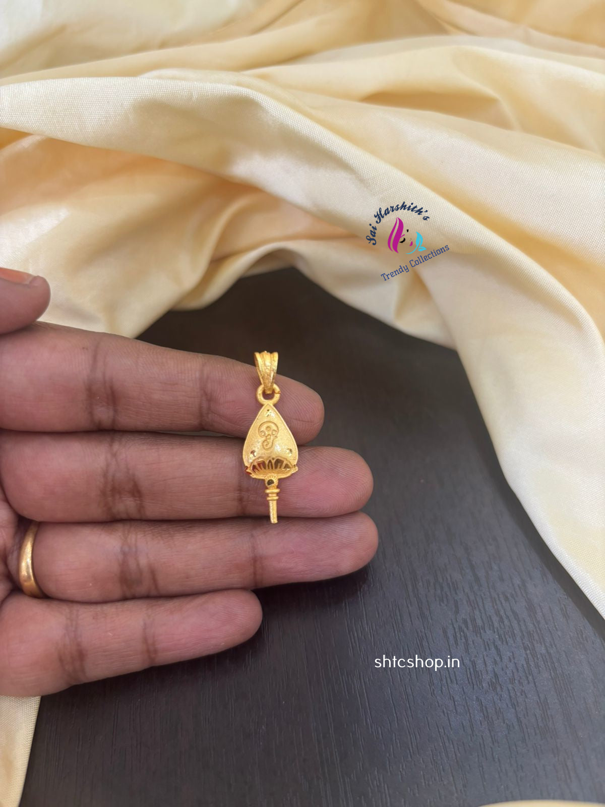 Om engraved on Vel pendant with No Stones - SHTC1327 - Sai Harshith's Trendy Collections
