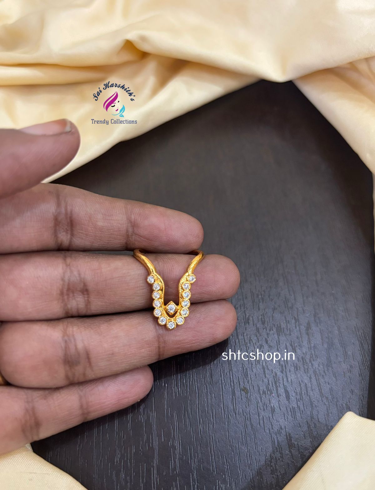 Impon Vangi Rings (White) - SHTC1454 - Sai Harshith's Trendy Collections