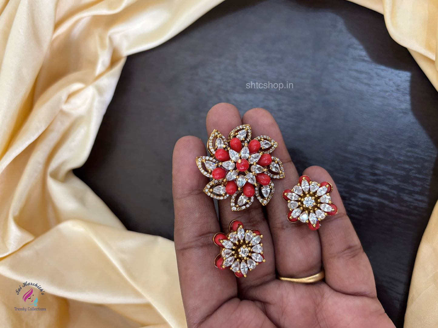 Matte Finish Pendant with Coral and Ad Stones with Earrings - SHTC1504