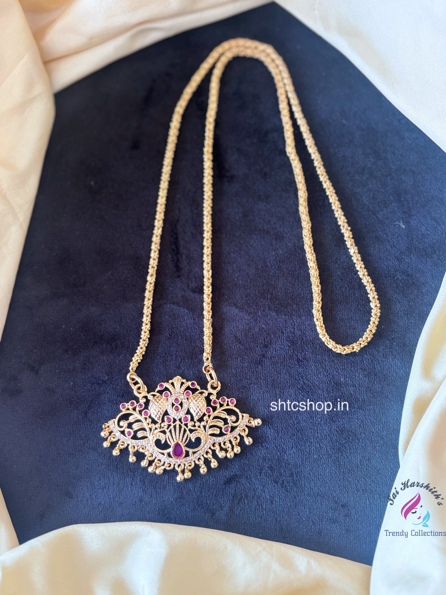 24 inches long 1 gm Gold Polished Dollar / Pendant with Chain (Pink & White) - SHTC1727