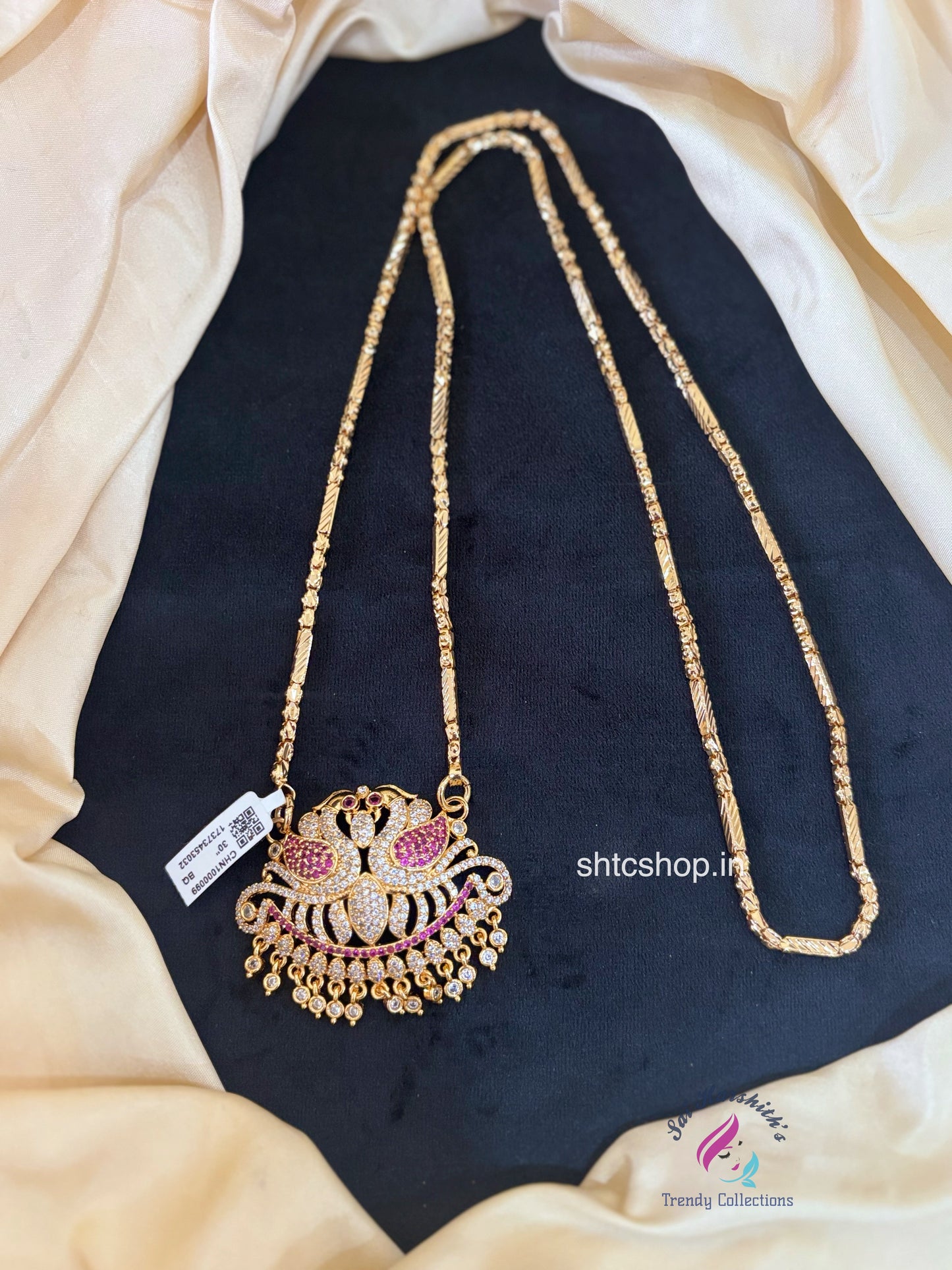 30 inches long 1 gm Gold Polished Annam Dollar / Pendant with Chain - SHTC1728