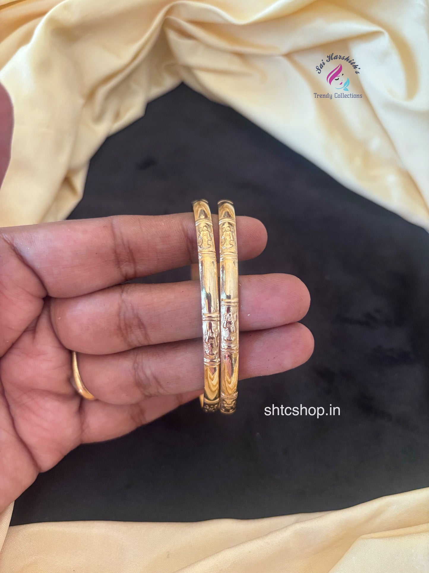 Impon Bangles with Goddess Lakshmi Image (Can be used for daily use) (Goddess lakshmi Sitting image)- SHTC1749