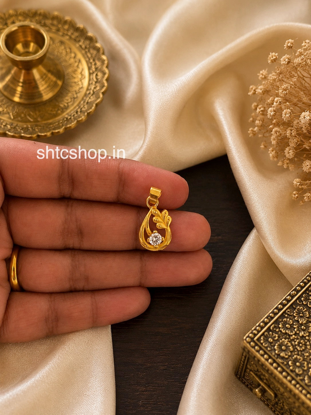 1 Gram Gold Polished Stone Pendant – White / Ruby Variant - SHTC1853