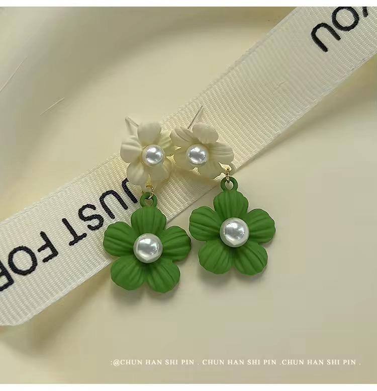 Simple Green White Pearl Flower Earrings New Temperament Drop Earrings - KE408 - Sai Harshith's Trendy Collections