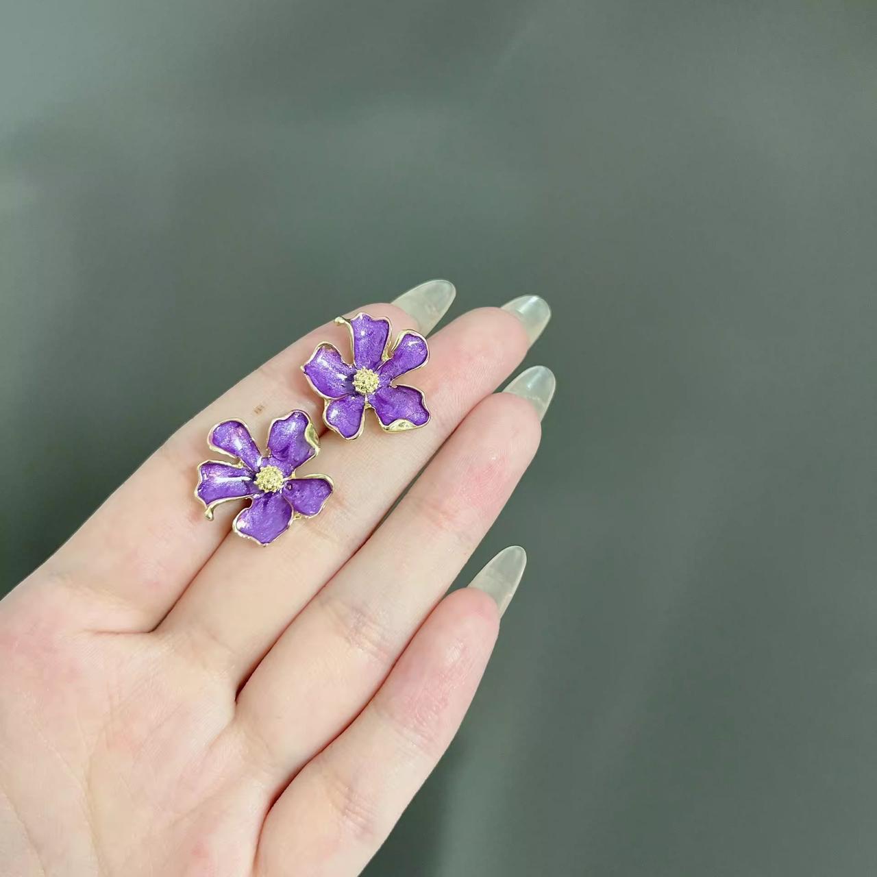 French Retro Purple Flower Earring Vintage Drop Oil Earrings Light Luxury Stud Earrings - KE409 - Sai Harshith's Trendy Collections