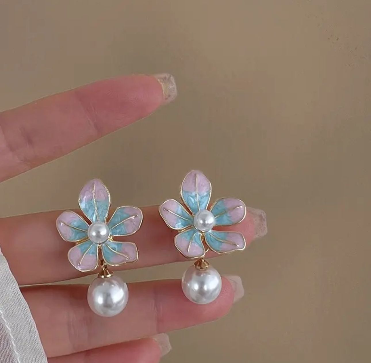 Sweet Oil Dropping Flower Paint Korean Earrings - KE458