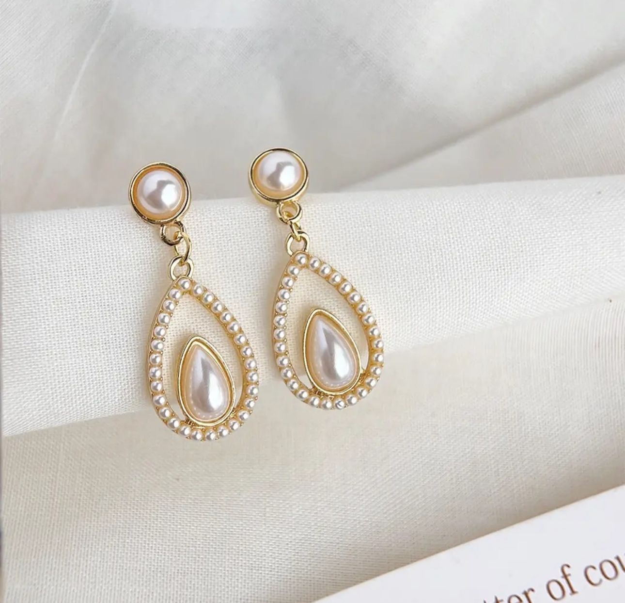 Pearl Tear Drop Geometric Hollow Earrings - KE459