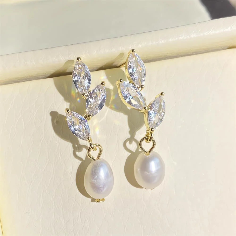 Stylish Trend Leaf Pearl Pendant Korean Earrings - KE600
