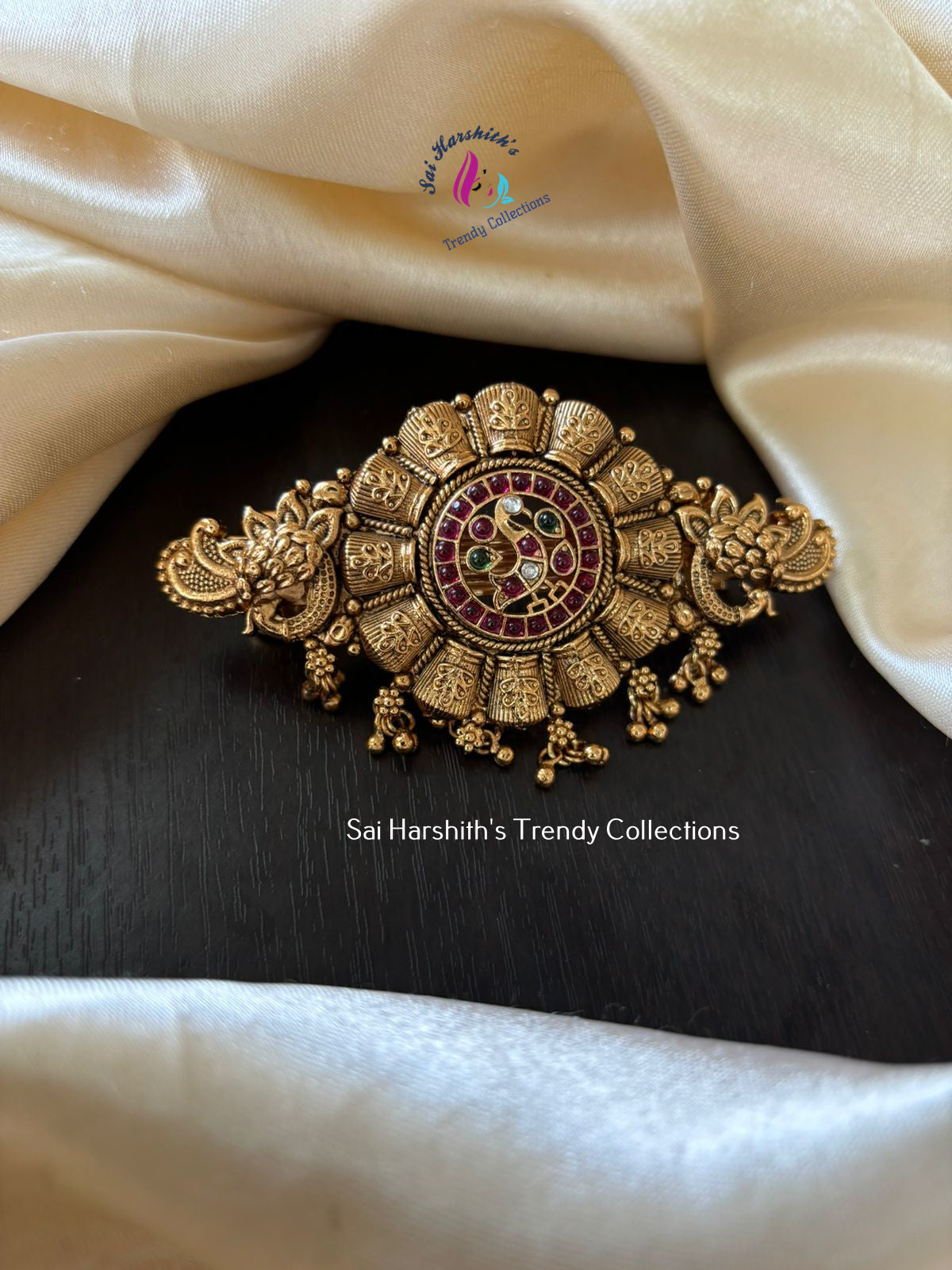 Matte Finish Hair Clips with Kempu Stones - SHTC849 - Sai Harshith's Trendy Collections