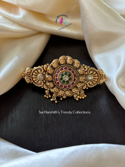 Matte Finish Hair Clips with Kempu Stones - SHTC852 - Sai Harshith's Trendy Collections