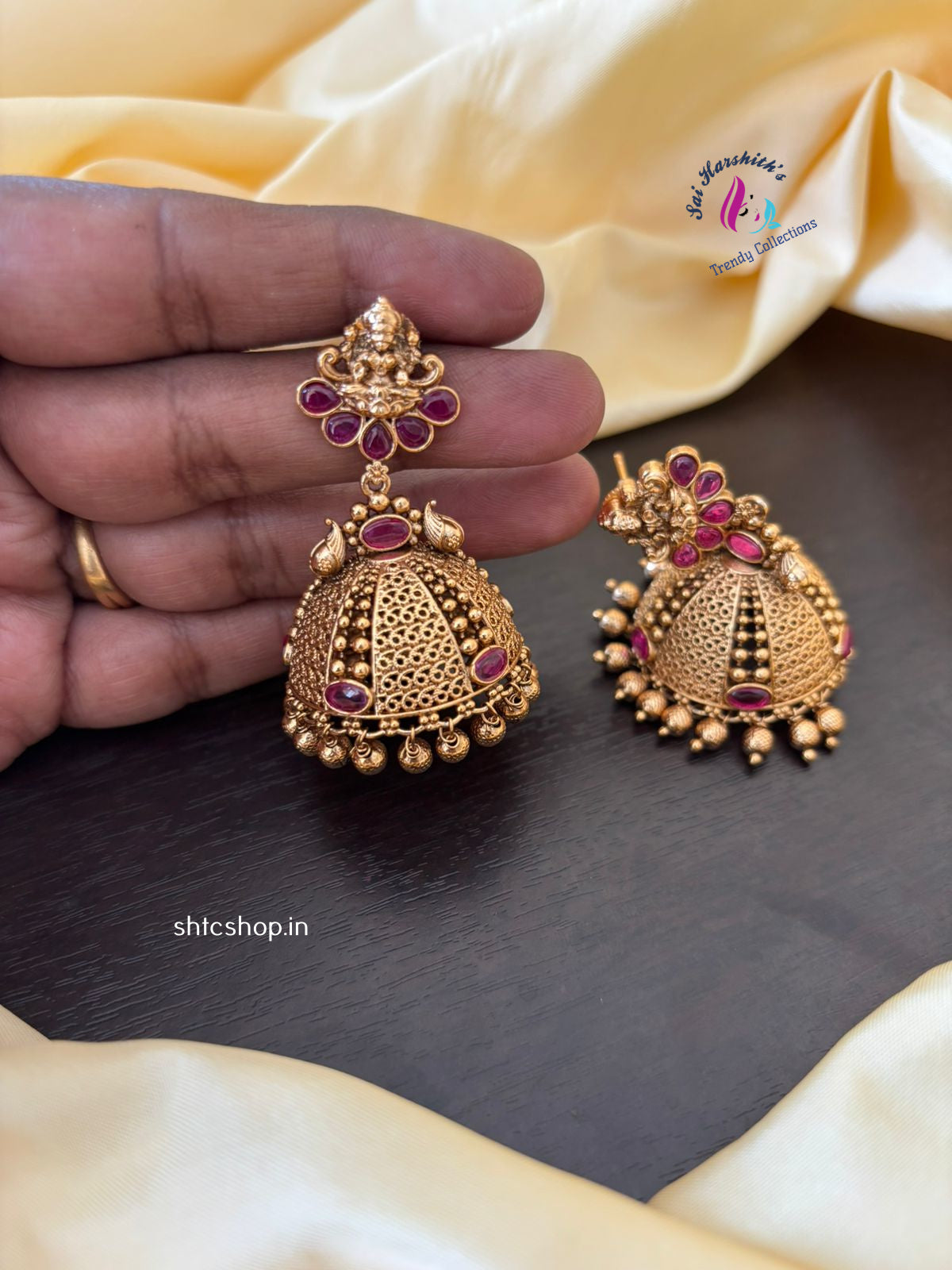 Matte Finish Kempu Stone Jumkas - SHTC990 - Sai Harshith's Trendy Collections