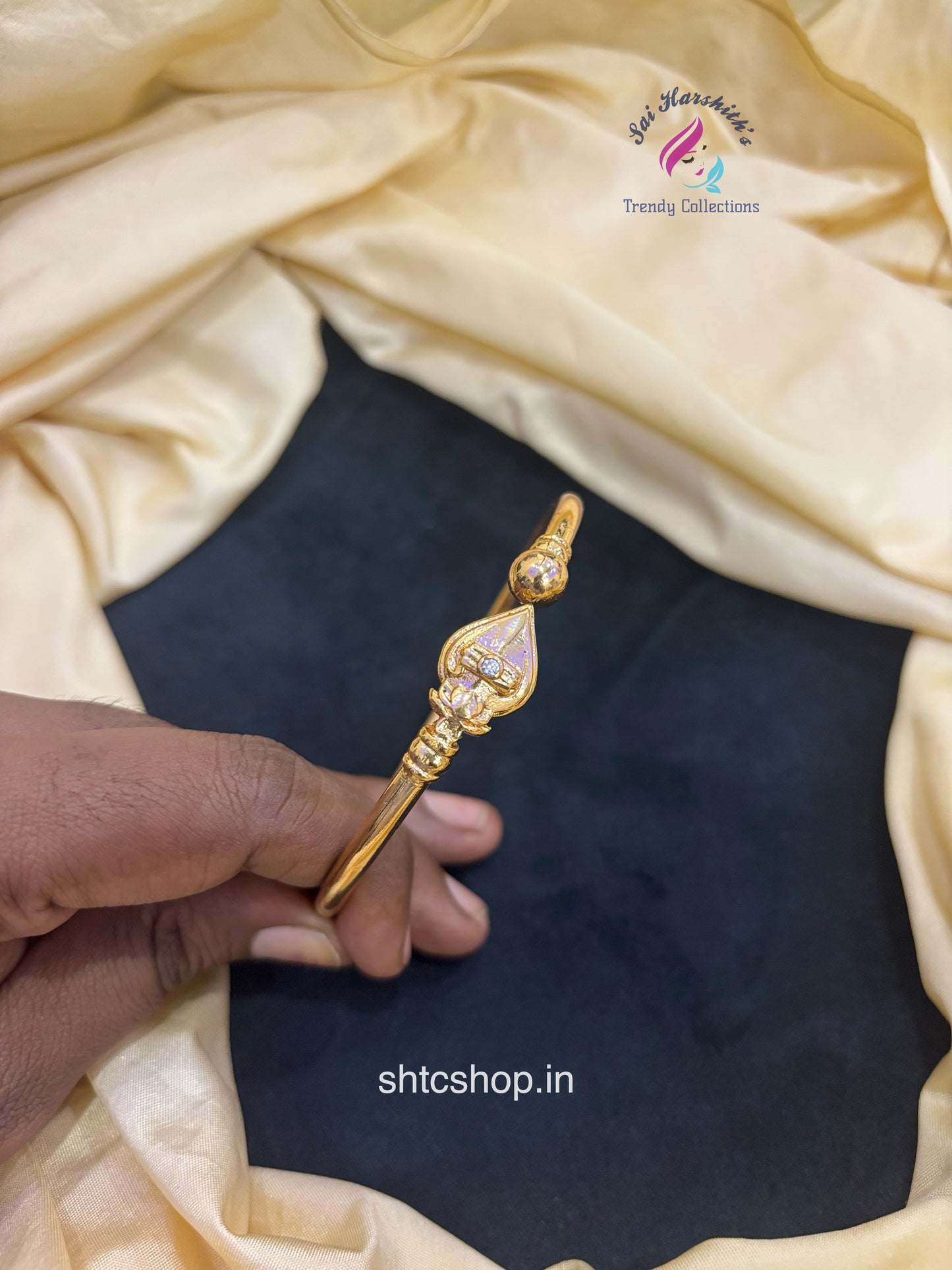 Impon / Five Metal Kada Bangle or Kaapu (Openable ) with Vel for Men and Women - SHTC1619