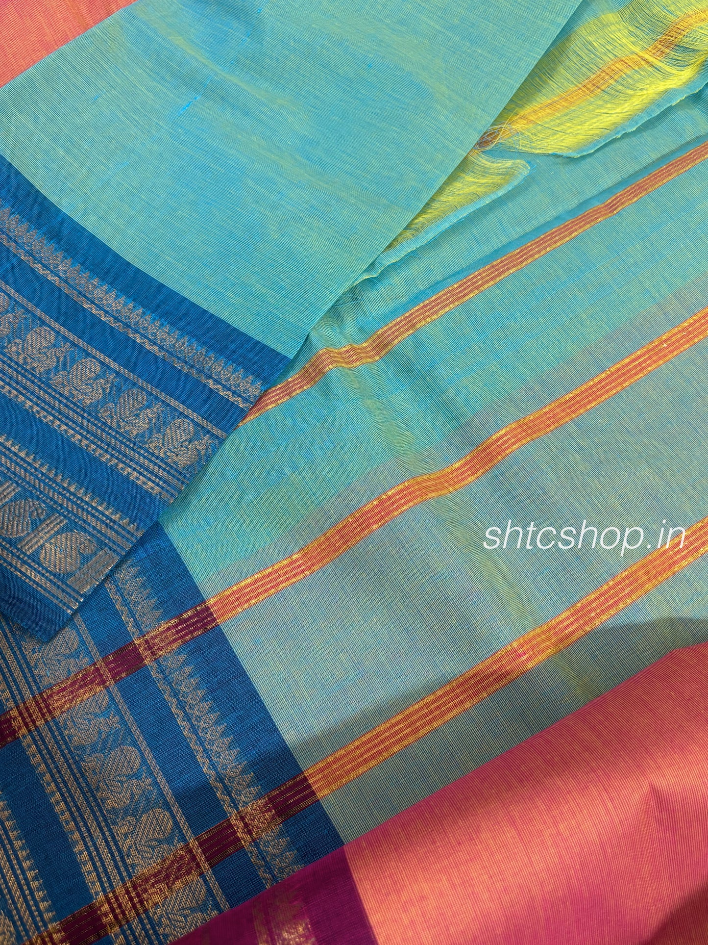 100 Count Lightweight Dual-Tone Kanchi Cotton Saree with Contrast Zari Border and Pallu