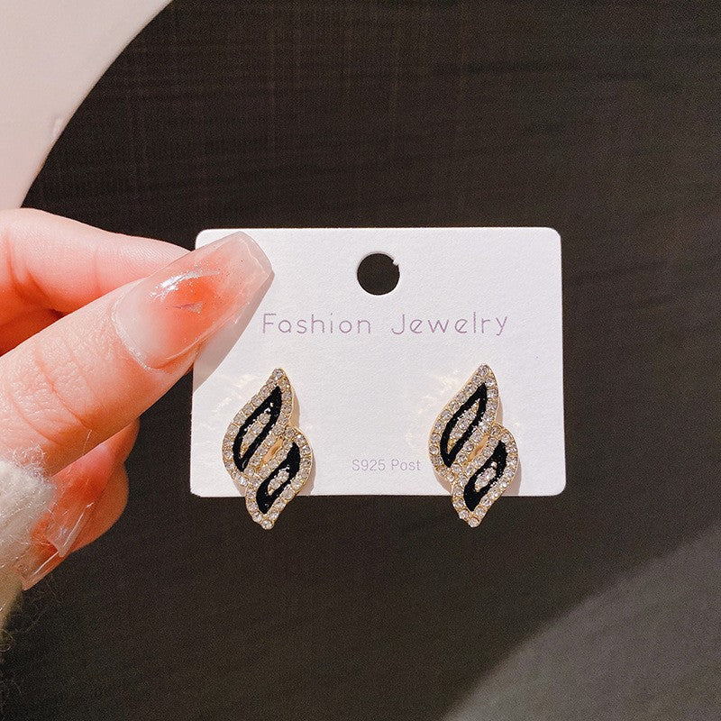 Micro-diamond leaf Korean earrings - Black - KE521