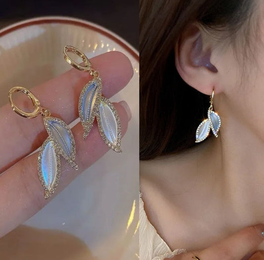 Luxury Dual Leaf Earrings - KE108