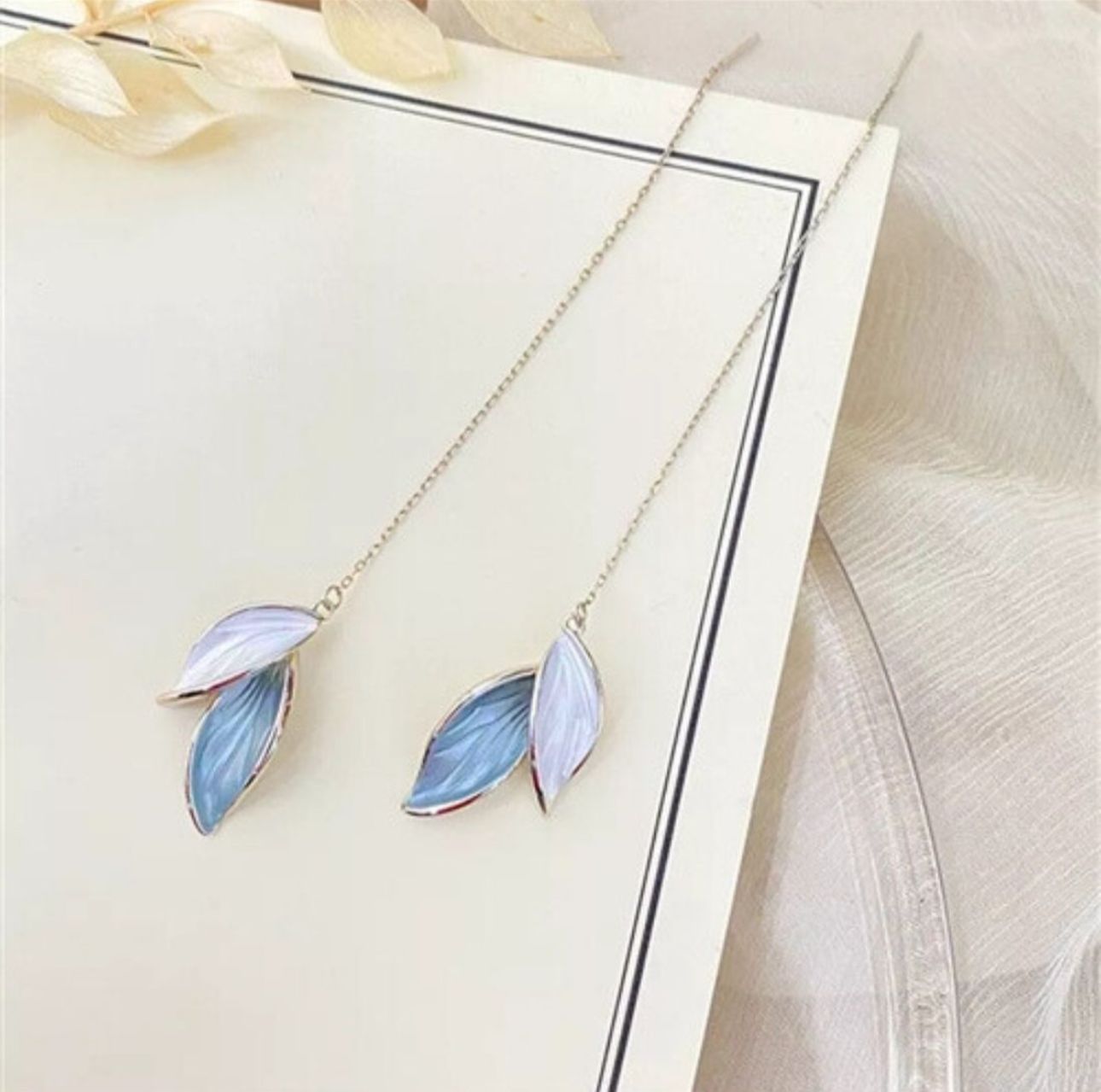 Leaf Tassel - 2 way wear Earrings - KE121