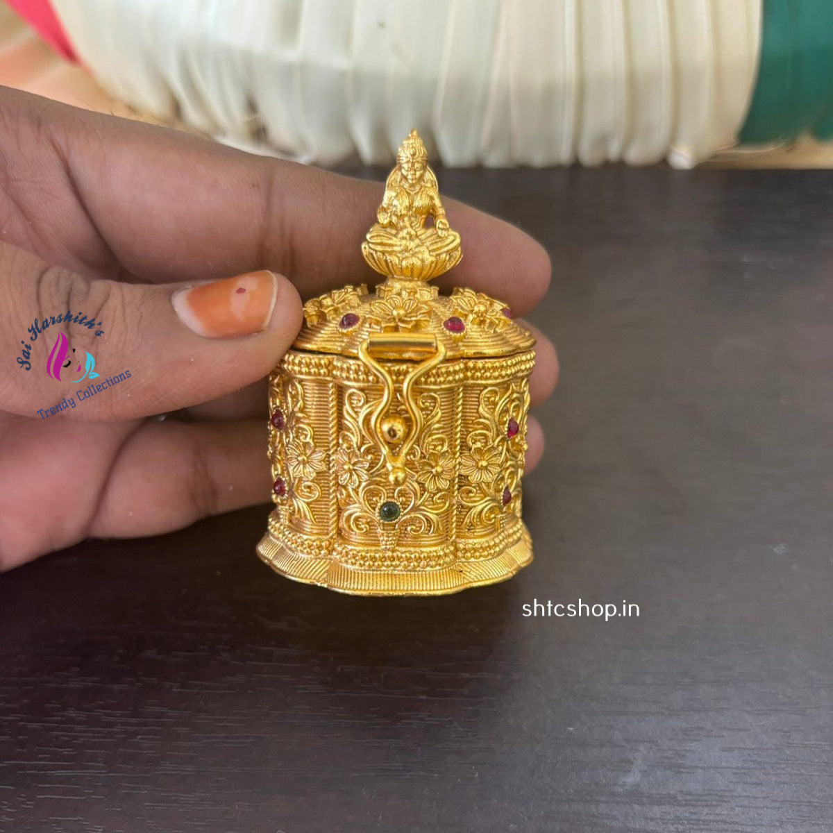 Matte Finish KumKum Box with elegant Touch - SHTC1255