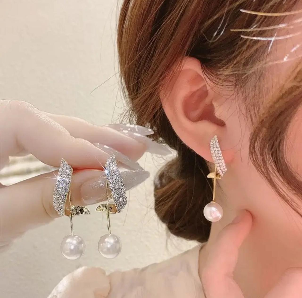 Pearl Dangle Earrings - KE125