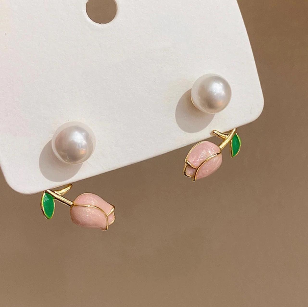 Trendy Pink Tulip Stud - KE126