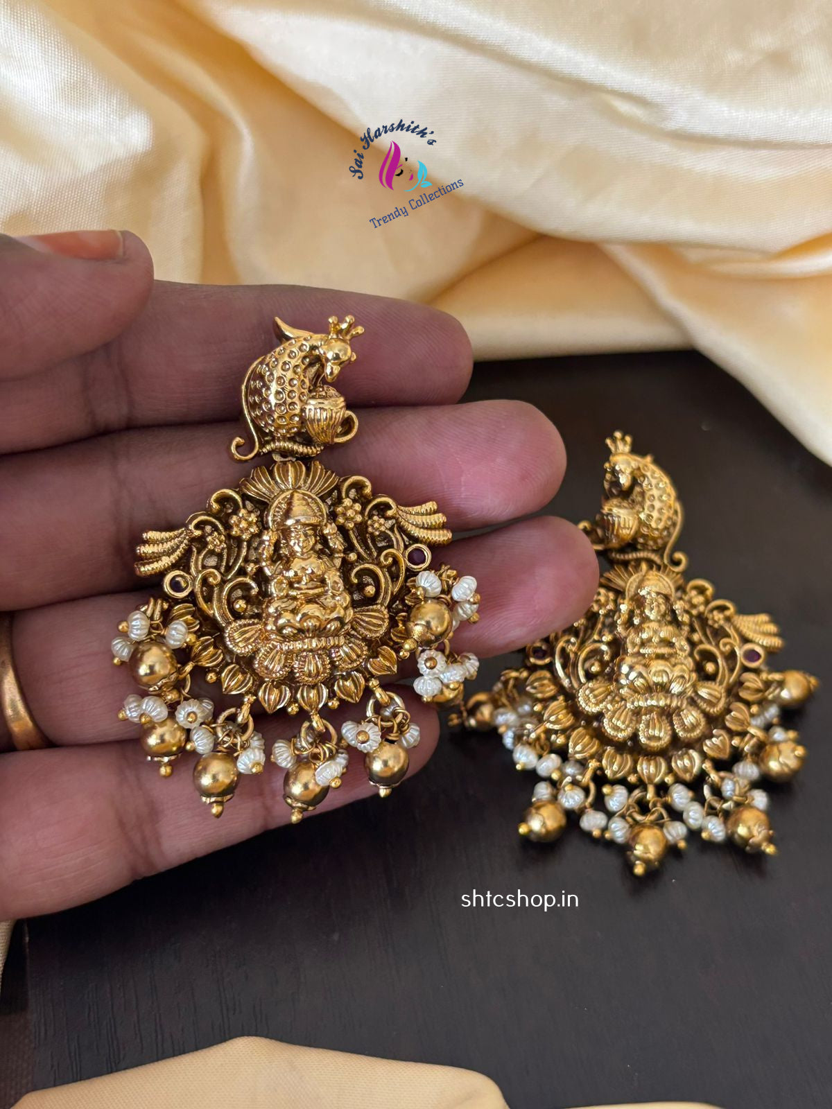 Temple Finish Earrings - SHTC1282