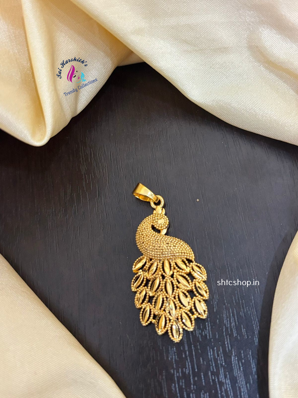 Peacock Pendant with 1 Gm gold Polish - SHTC1297
