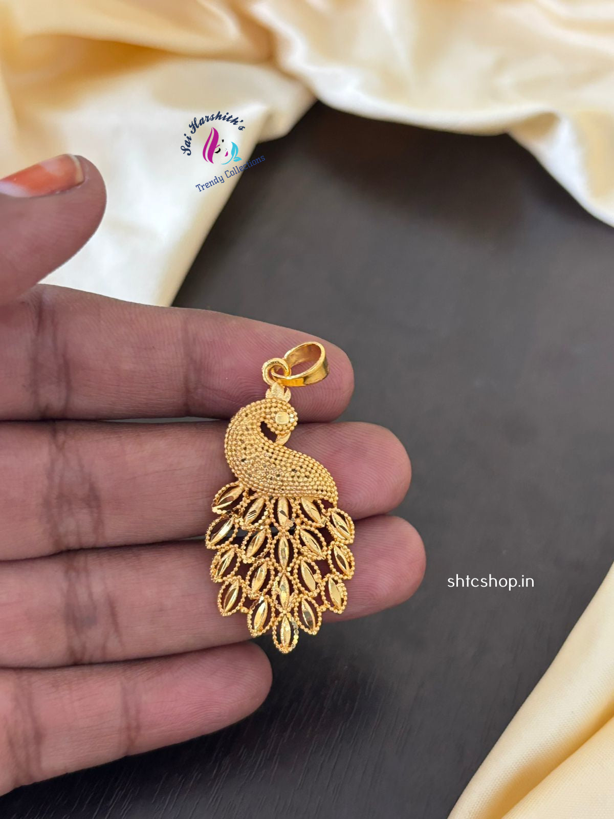 Peacock Pendant with 1 Gm gold Polish - SHTC1297