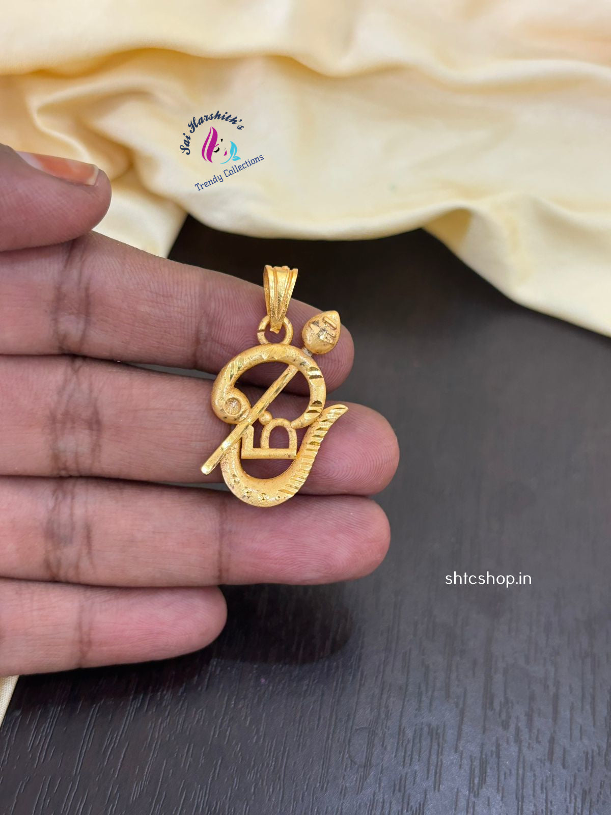 Om Pendant with Vel 1gm gold Polished - SHTC1300