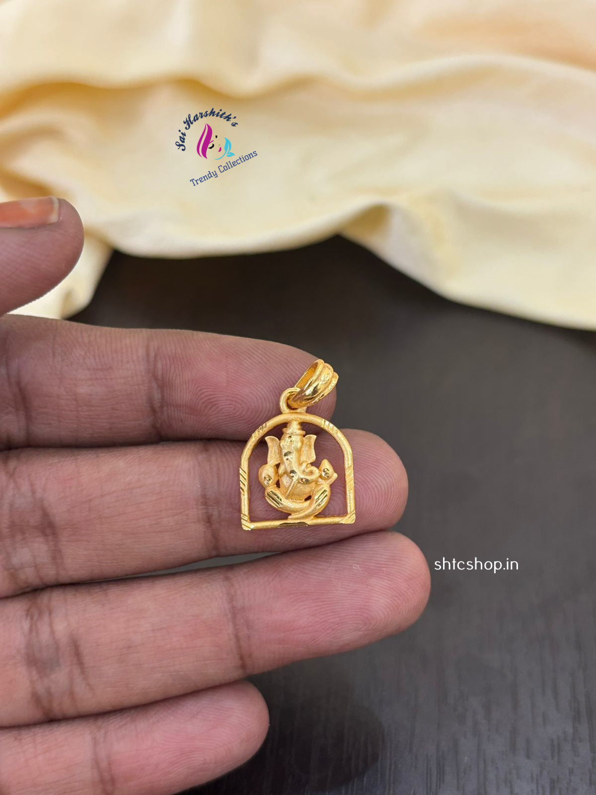 Cute 1gm gold polished Ganesha Pendants - SHTC1302
