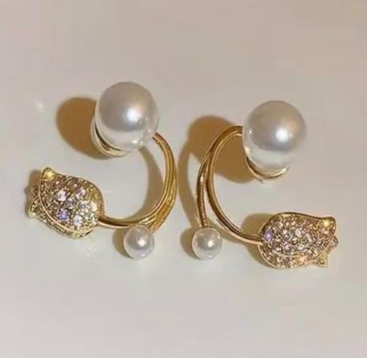 Sparkling Tulip Studs - KE130