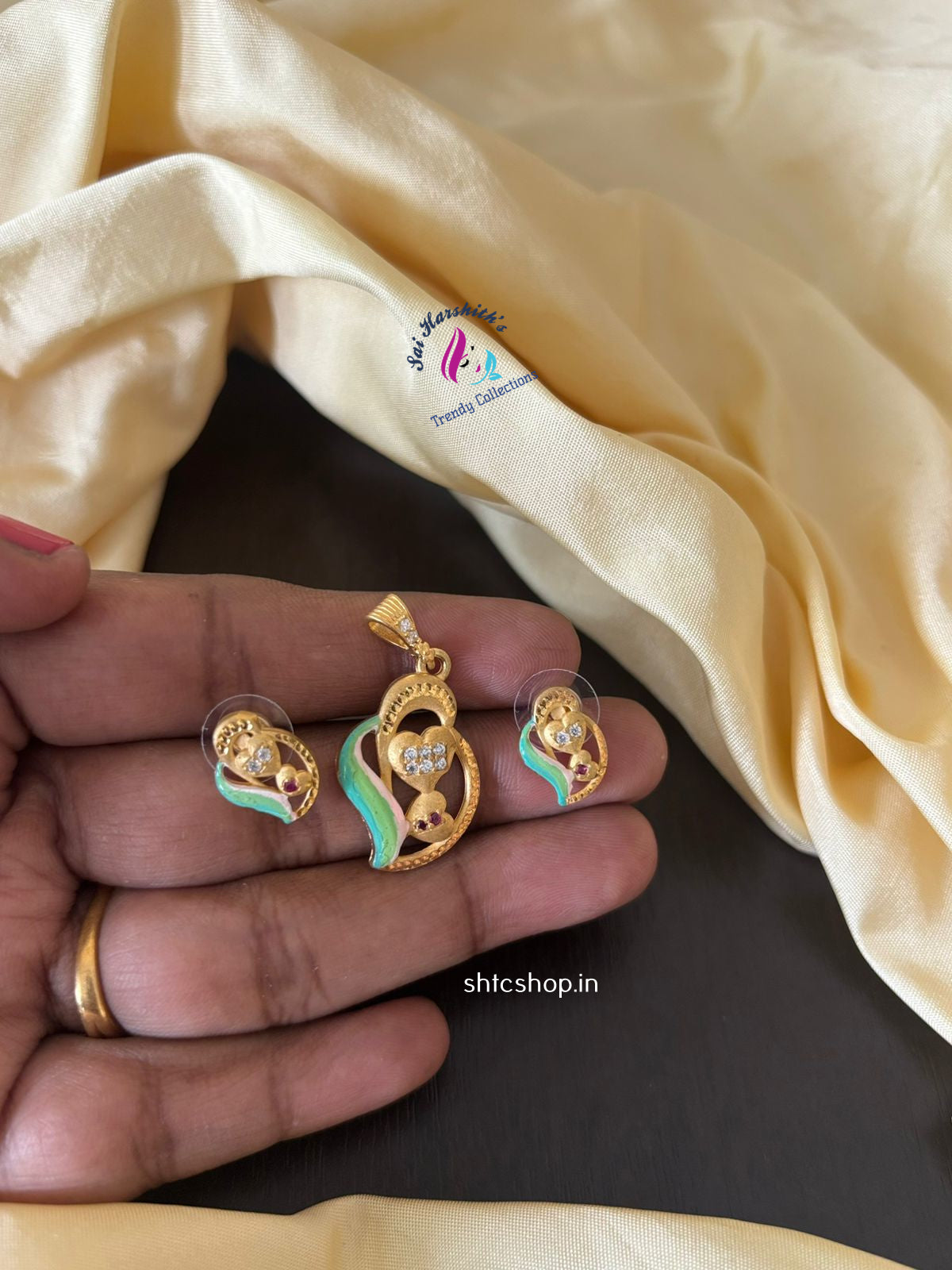 1gm Gold Polished Pendant with Earrings - SHTC1371
