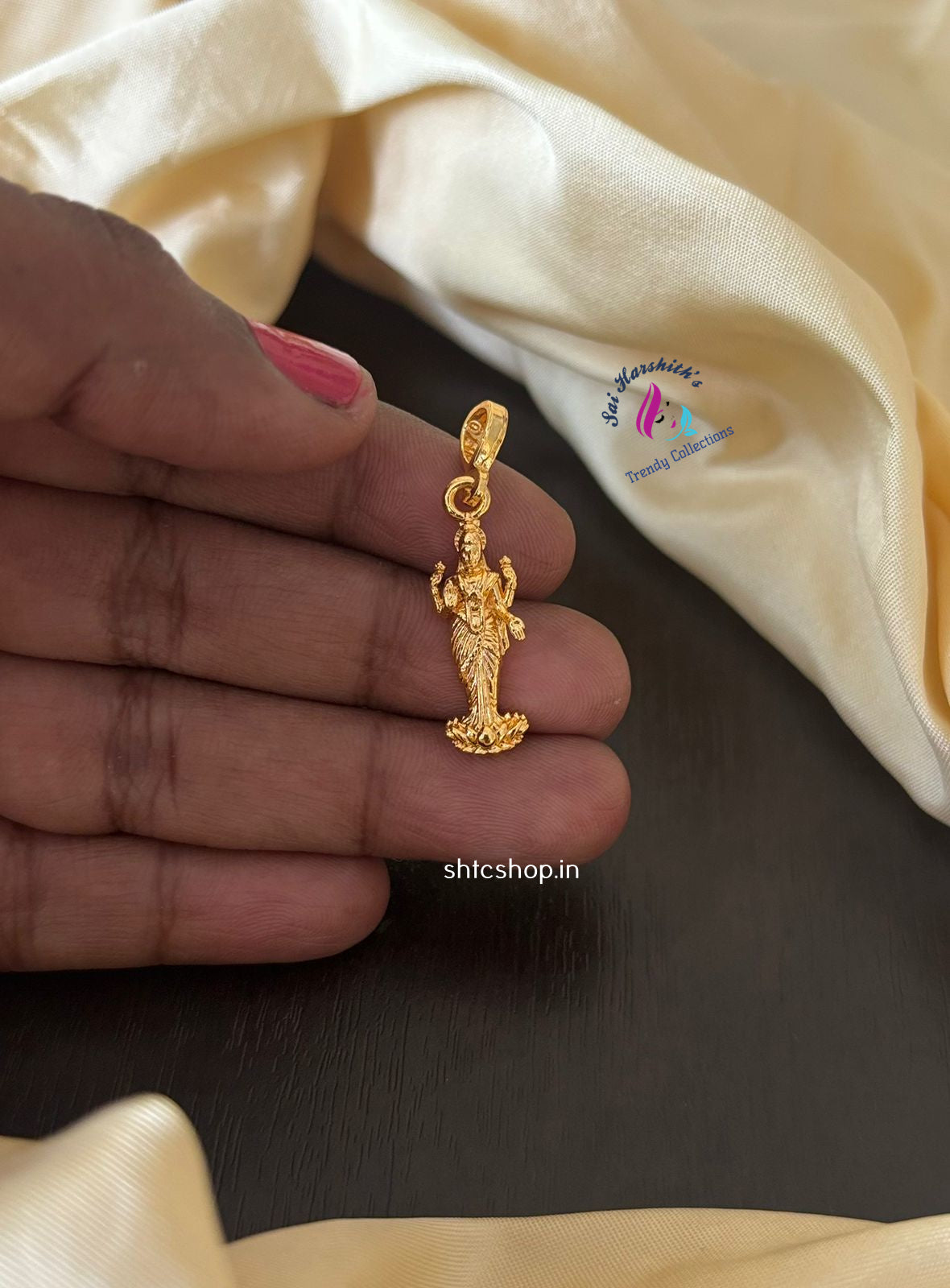 1 Gm Gold Polished Goddess Mahalakshmi Pendant - SHTC1386