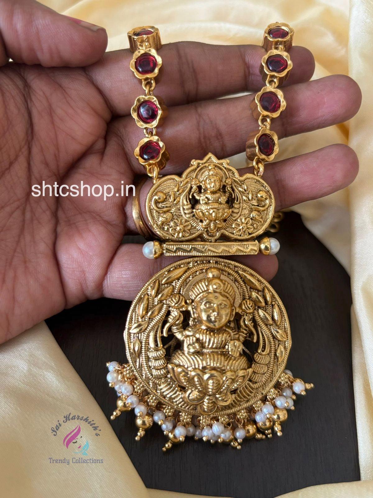 2 in 1 Reversible 2 different Designs Statement Necklace with Kempu Stones - SHTC1471