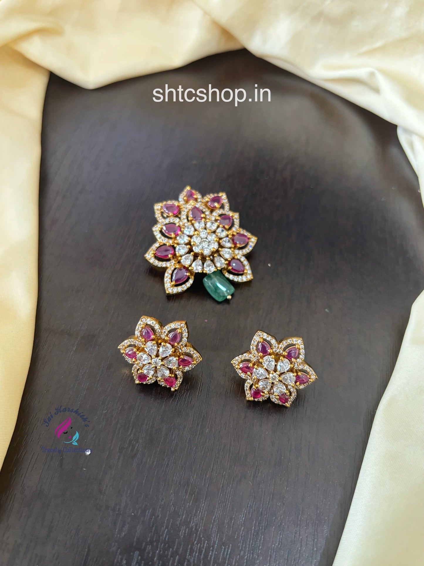 Matte Finish Pendant Set with Kempu Stones - SHTC1489
