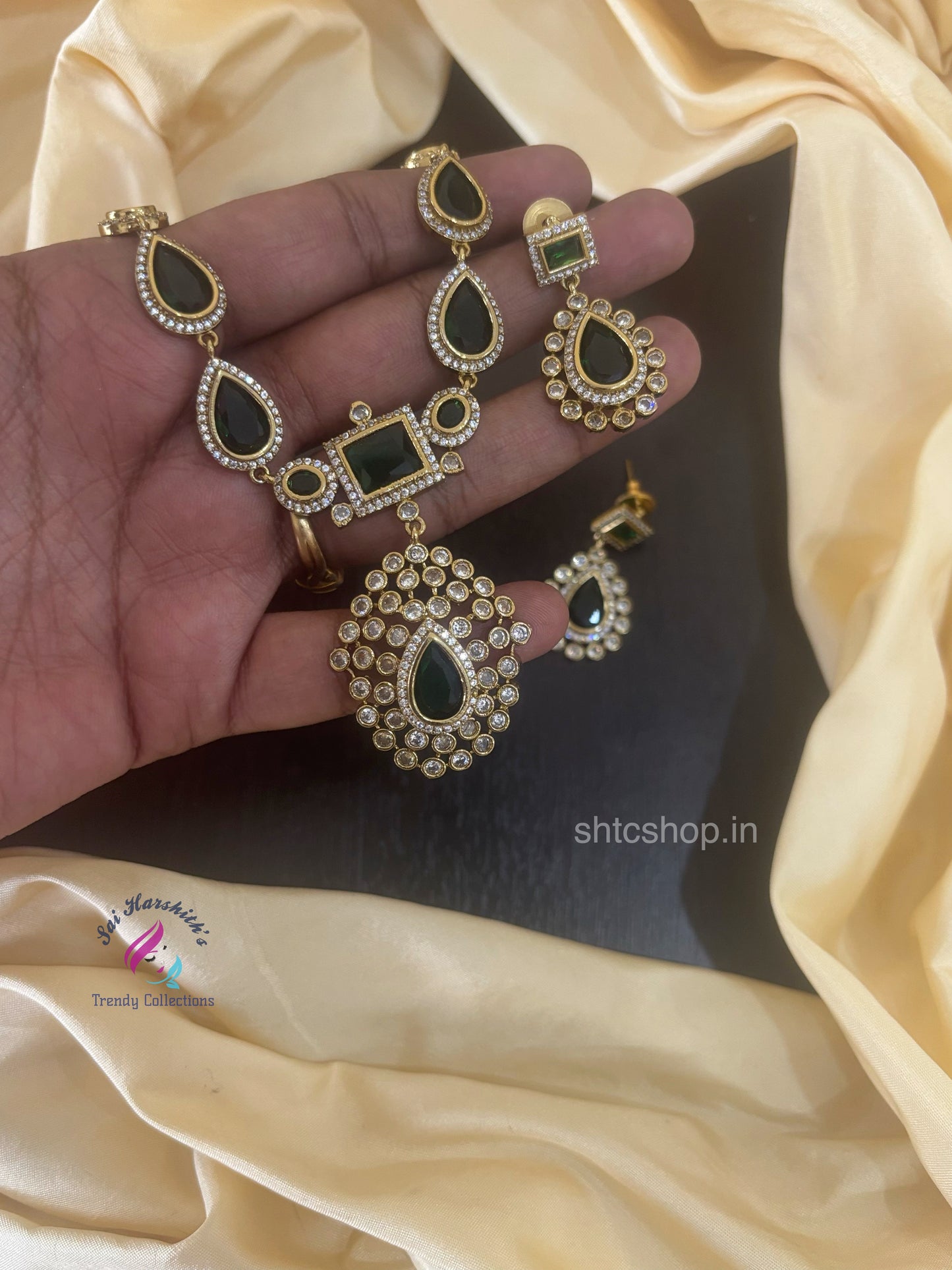 Jyothika Inspired Short emerald Statement Necklace - SHTC1491