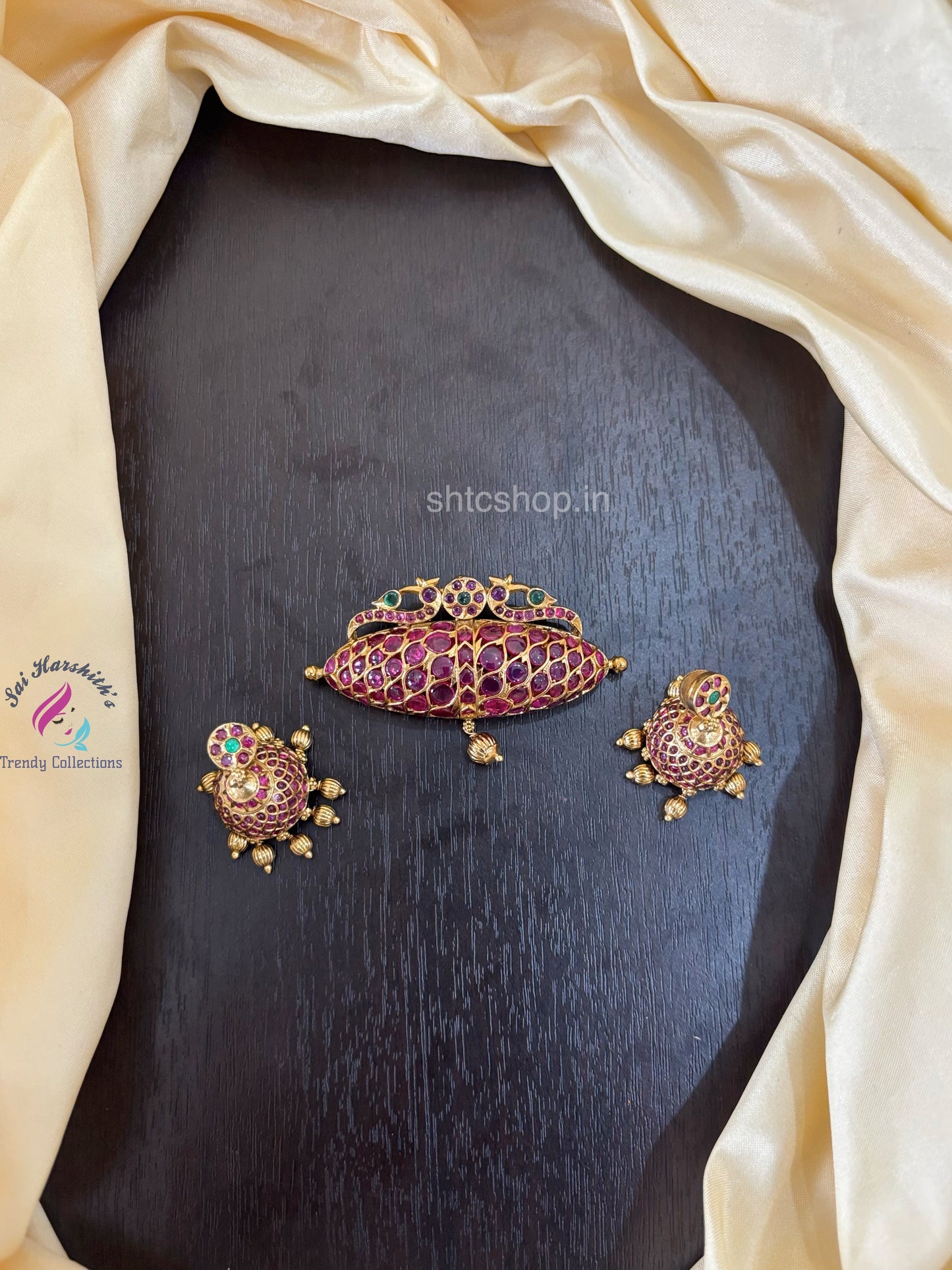 Kempu Stone Pendant with Jumkas - SHTC1500