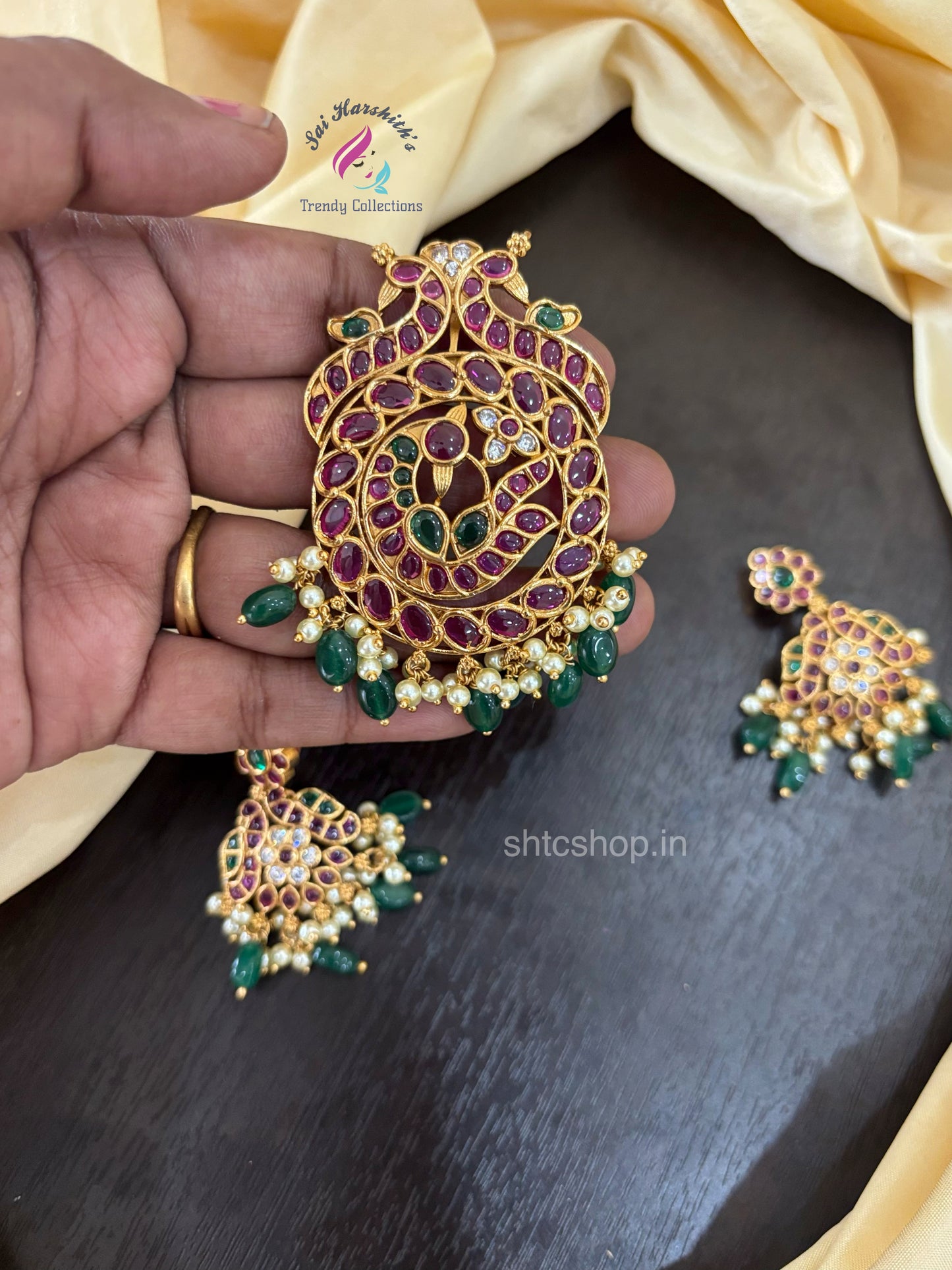 Kempu Stone Pendant with Earrings - SHTC1501