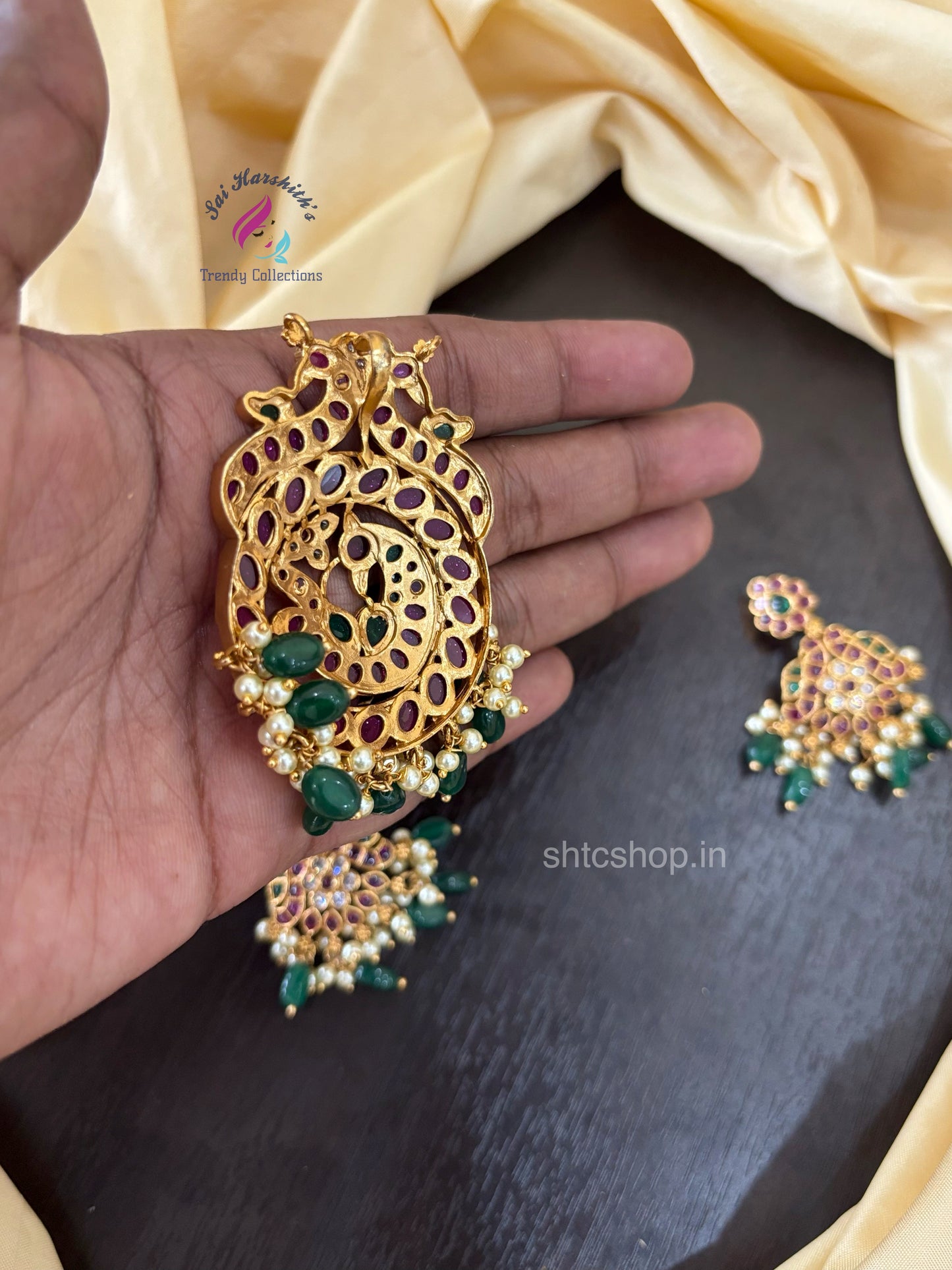 Kempu Stone Pendant with Earrings - SHTC1501