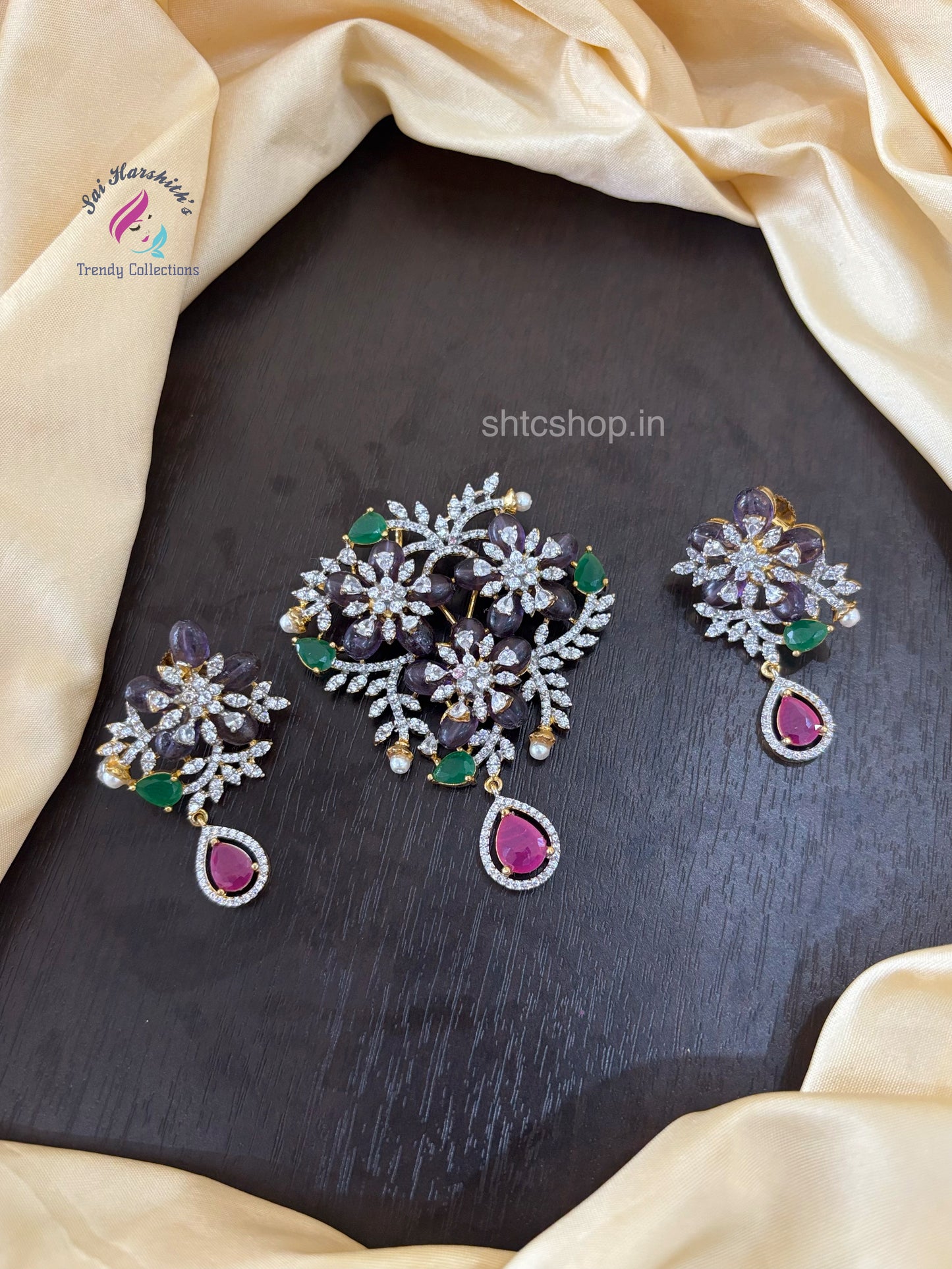 Diamond Replica design Statement Pendant with Earrings - SHTC1503